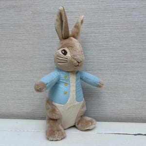 Peter Kanin Beatrix Potter Mjukisdjur Plysch 30 cm Regnbågsmönster