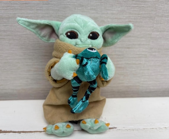 Disney Store Star Wars Mandalorian Grogu Baby Yoda Plush Toy and