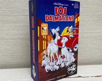 Disney Parks "PATCH" 101 Dalmatiner Plüschtier/ Stofftier in VHS Box Limitierte Ausgabe 2022