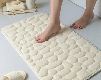 Embossed Pebble Bath Mat: Soft, Absorbent, Non-Slip Bathroom Rug