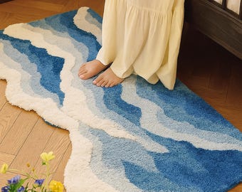 Blue Wave Polyester Rug: Tufted Ocean-Inspired Accent Carpet