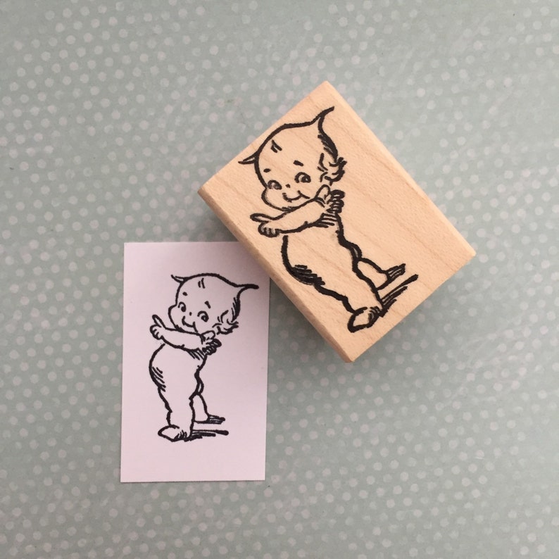 Tiny Pointing Kewpie Doll Mounted Rubber Stamp738 image 4