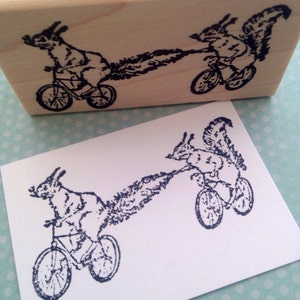 Cycling Squirrels Tampon en caoutchouc monté sur bois 2946
