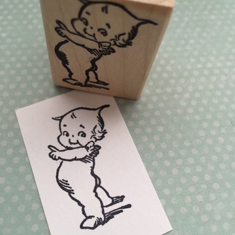 Tiny Pointing Kewpie Doll Mounted Rubber Stamp738 image 5
