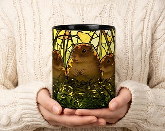 Tazza da caffè con illustrazione di arvicole campestri / Animali del bosco, stile vetrata.