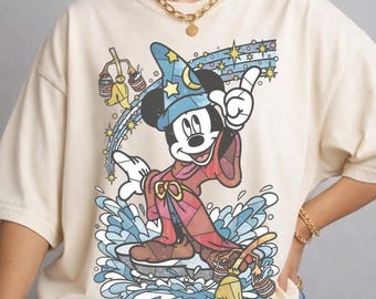 Camiseta PNG del Hechicero de Fantasía de Disney, Camiseta retro del mago mágico de Mickey Mouse, Camiseta del Reino Mágico, Camiseta para viaje a Disney, Camiseta familiar