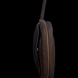 Authentic Gucci black guccissima clutch wristlet with leather strap GG monogram iconic design great condition very clean bild 7