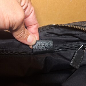Authentic Gucci black guccissima clutch wristlet with leather strap GG monogram iconic design great condition very clean bild 10