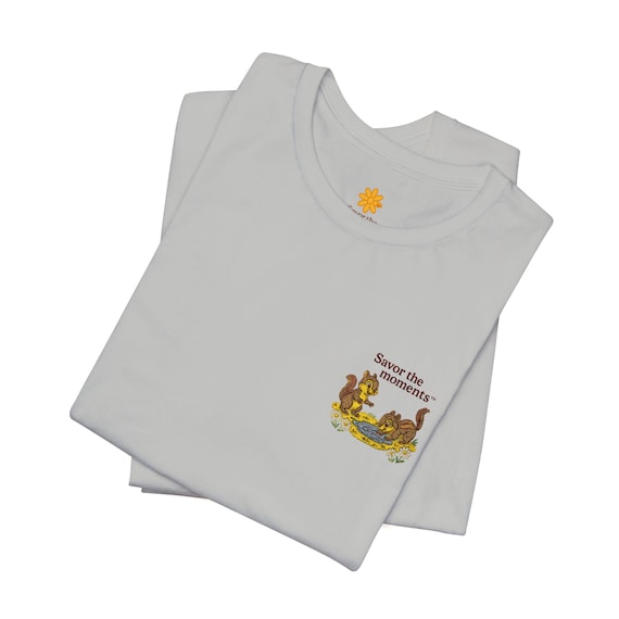 Sunny Days Graphic Tee, Unisex Summer Shirt, Cute Animal Design, Gift for Her, Everyday Casual Wear, Nature Lover Fashion