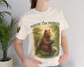 Forest Bear Graphic T‑Shirt • Majestic Wildlife Nature Scene Tee • Cozy Adventure Top for Outdoor Lovers