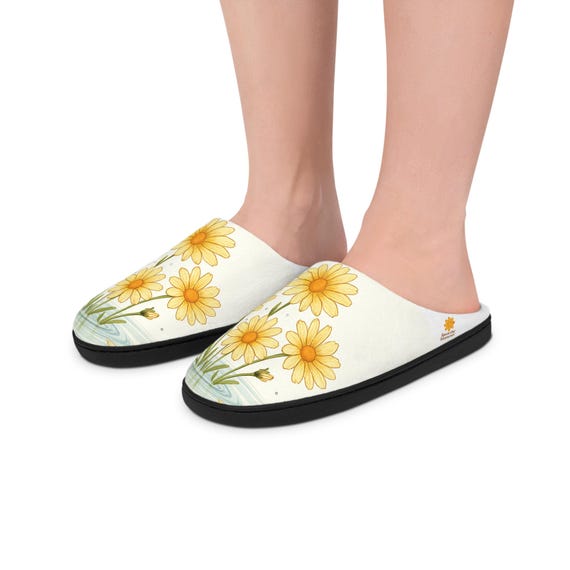 Cozy Flower Slippers, Indoor Comfort, Home Footwear, Gift for Her, Spring Decor, Floral Slippers, Mother's Day Gift