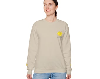 Savor the Moments TM Daisy Shirt. Heart in Pedal Floral Tee, Emotional Nature Lover Graphic T-shirt, Minimalist Tee