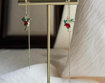 Pendientes colgantes de colibrí (Reino Unido) / Pendientes largos de cadena dorada / Pendientes de pájaro de cristal rojo turquesa / Regalo original para ella
