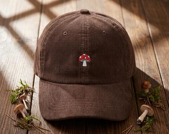 Gorro con setas bordadas, diseño minimalista estilo cottagecore, gorra del Adventure Club.