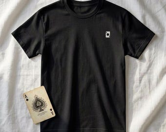 Camiseta bordada con as de picas – Camiseta con estampado de carta de póker vintage
