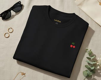 Camiseta con estampado de cerezas: Top minimalista de algodón, camiseta veraniega de estilo coqueto.