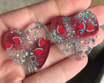 手作りのハート型X線マーカーセット（スイカのディテールとチェーン付き） - 画像診断専門家向けのユニークな放射線撮影アクセサリー