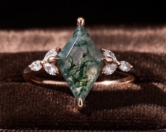 Kite Cut Moss Agate Engagement Ring, Rose Gold Nature Inspired Ring, Alternative Promise Ring, Vintage Boho Ring for Her, Anniversary Gift