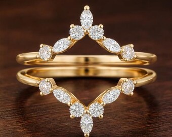 Fede nuziale con moissanite a doppia curvatura, anello in oro 14 carati, fede nuziale abbinata impilabile, anello di promessa di matrimonio, anello da giacca per lei