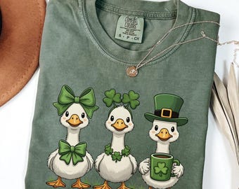 St Patrick's Day Goose, Comfort Colors St Patrick's Day Shirt, Just A Lucky Goose Tee, Irish Goose On The Loose Shirt