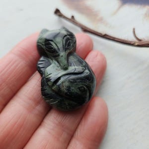 Carved Jasper Green Gemstone Fox Pendant Antique Copper Necklace, Natural Stone Fox Jewelry, Unisex Gift, Copper Healing, jingsbeadingworld