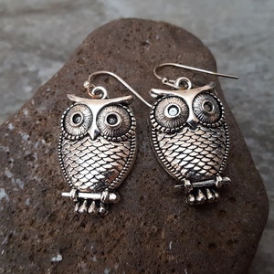 Sale Silver Owl Earrings, Tibetan Silver, Antiqued Silver Owl Charm Earrings, Owl Jewelry, Gift for her, jingsbeadingworld, Nature Inspired image 2