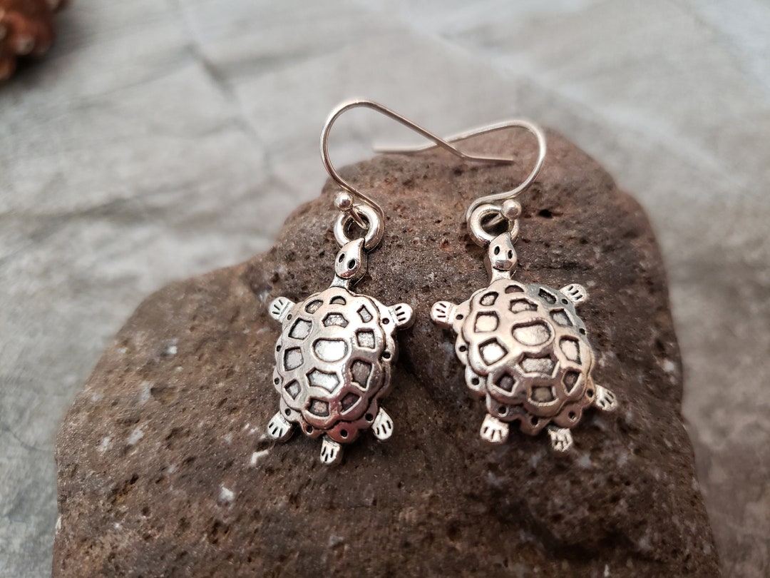 Silver tortoise earrings Clearance