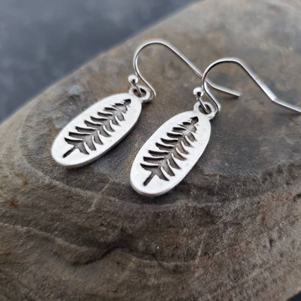 Sale Silver Pine Tree Earrings, Oval Disc Earrings, Antique Silver, Forest Woods, Nature Inspired, Unique Gift For Her, jingsbeadingworld