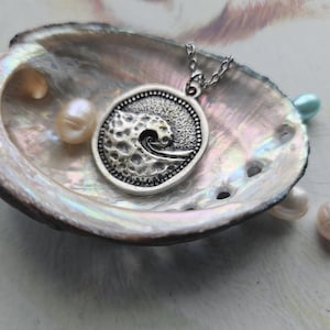 Sale Antique Silver Ocean Wave Disc Pendant Necklace, Stainless Steel Chain, Beach Getaway, Unisex Jewelry, jingsbeadingworld