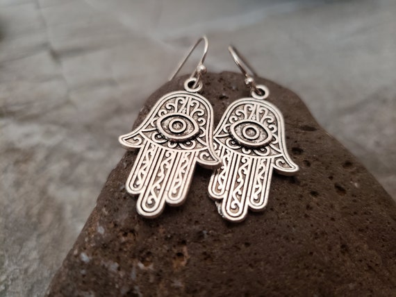 Etsy hand earrings best sale