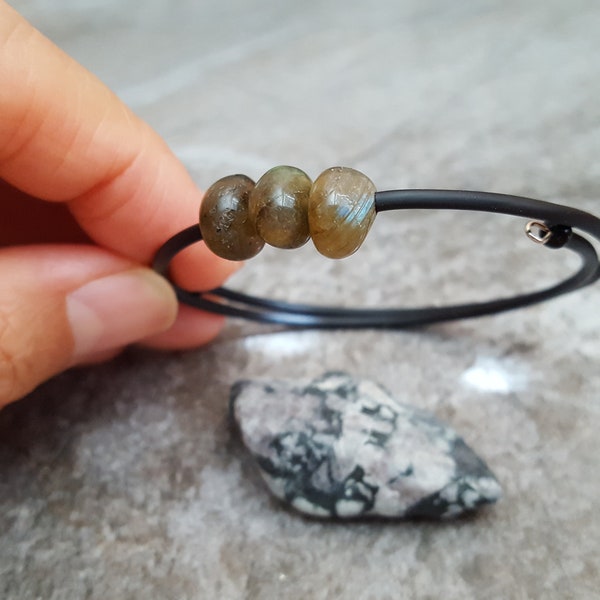 Sale Labradorite Cuff Bracelet, Natural Freeform Labradorite Gemstone Bracelet, Pebble Stone Memory Wire Bracelet, One Size Fits All