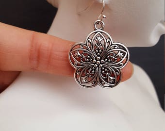 Siver Flower Earrings, Antique Silver Large Filigree Flower Earrings, Flower Jewelry, Gift for Her, jingsbeadingworld inspired by nature