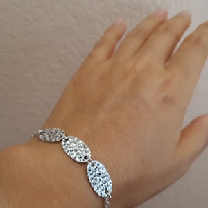 Oval Disc Link Silver Chain Bracelet, Hammered Disc Bracelet, 3 Disc Bracelet, Antique Silver, Gift For Her, Minimalist Jewelry