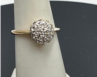10k Gold Two Tone Round Domed Diamond Cluster Scalloped Setting   Ring Sz 7