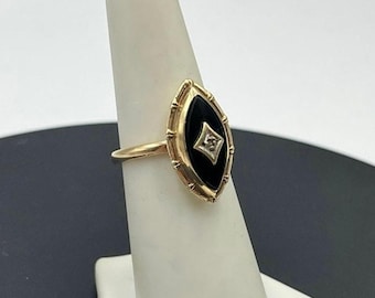Vintage Designer Art Deco 10k Yellow Gold 3.5 grams Marquise Black Onyx Ring 6.5