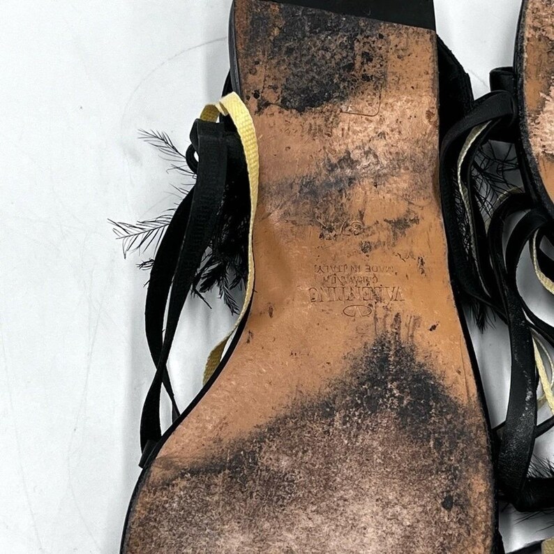 Valentino Garavani Native Black Leather Ostrich Feather Trim Sandal 37/US 6.5. image 10