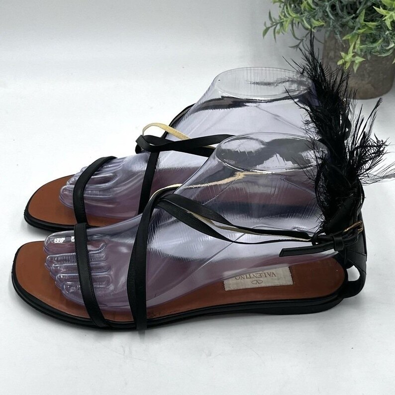Valentino Garavani Native Black Leather Ostrich Feather Trim Sandal 37/US 6.5. image 15