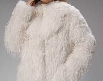 Abrigo de piel sintética peluda blanca, chaqueta vegana corta y rizada, abrigo de novia esponjoso para bodas de invierno, abrigo de lujo suave y elegante para invierno.