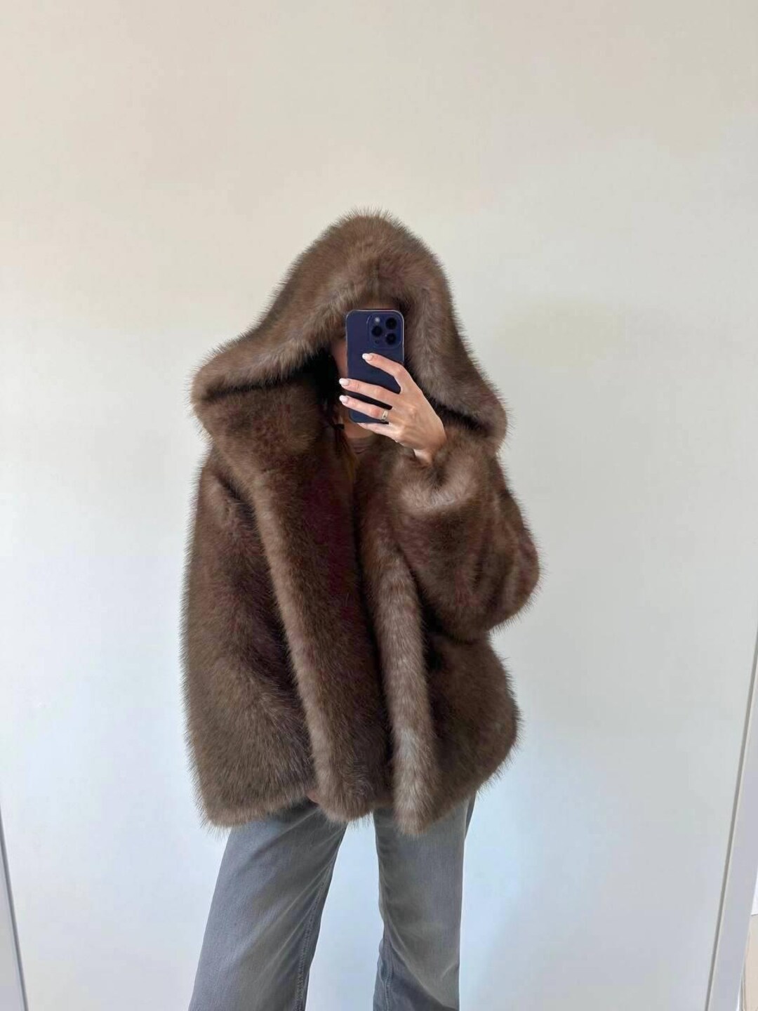 おしゃれなブラウン系★毛皮 ファー コート ショート丈 レディースブラウンファーコート｜冬用ショートファージャケット