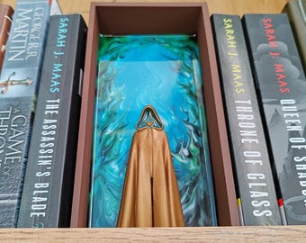 Personalized Wizard Book Nook: 3D Printed Bookshelf Insert, Fantasy Bookend Gift