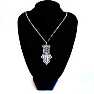 Sterling Silver Hamsa Pendant Necklace, Hand of Fatima, Evil Eye Pendant, Unisex Jewelry, Silversmith Handmade Hamsa Necklace - ID181