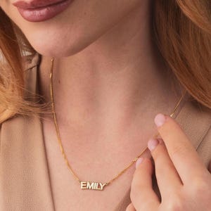 Colar com nome personalizado, colar com nome em ouro 14k, colar com nome e corrente, joias delicadas para mulheres, presente de Natal, presente para ela