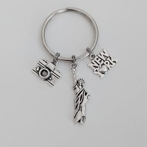 New York Keychain / Statue of Liberty  Key Ring / Big Apple Jewelry