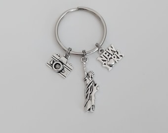 New York Keychain / Statue of Liberty  Key Ring / Big Apple Jewelry