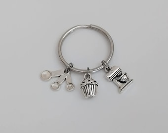 Cupcake Keychain / Baker Key Ring / Baking Accessories