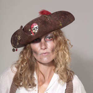 Sombrero pirata tricornio, disfraz de Halloween para hombre, disfraz de Halloween pirata para mujer, sombrero pirata de piel sintética, sombrero de disfraz pirata