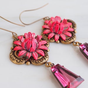 Vintage Pink Enamel Flower Glass Earrings Life Like Mum German Glass Drop Victorian Antiqued Brass-Assemblage Jewelry One of a Kind image 5