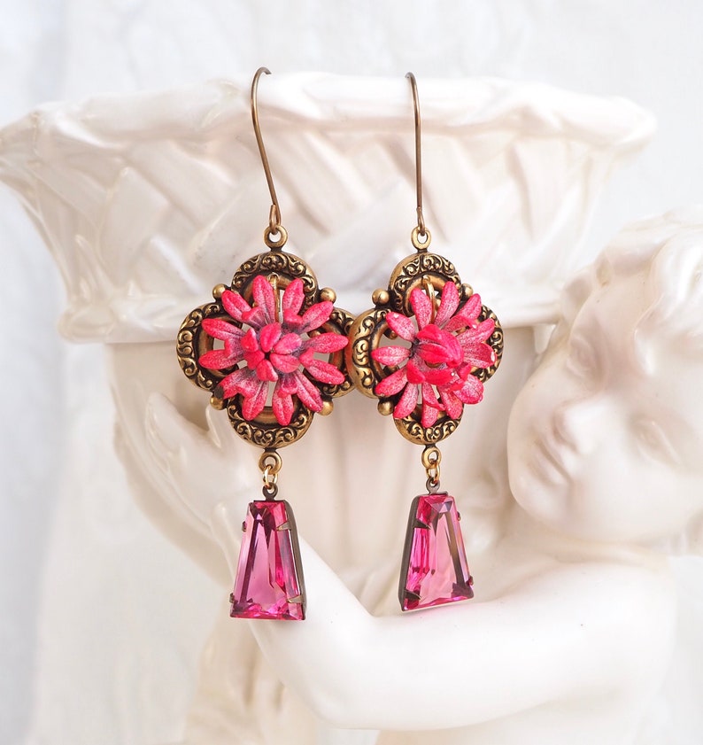 Vintage Pink Enamel Flower Glass Earrings Life Like Mum German Glass Drop Victorian Antiqued Brass-Assemblage Jewelry One of a Kind image 1