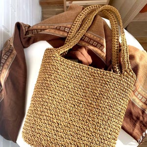 Crochet Raffia Bag Pattern: Elegant Twisted Design (PDF Tutorial)