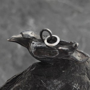 Raven Charm, sterling silver 'Edgar', raven, crow